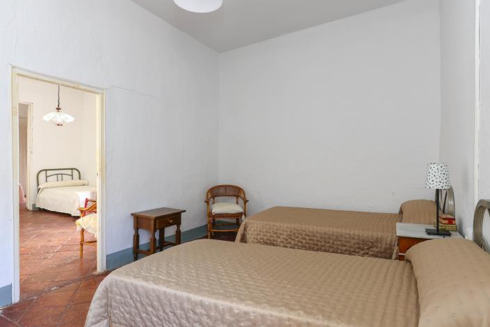 Image No.39-5 Bed Townhouse for sale