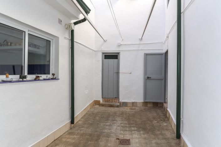 Image No.46-5 Bed Townhouse for sale