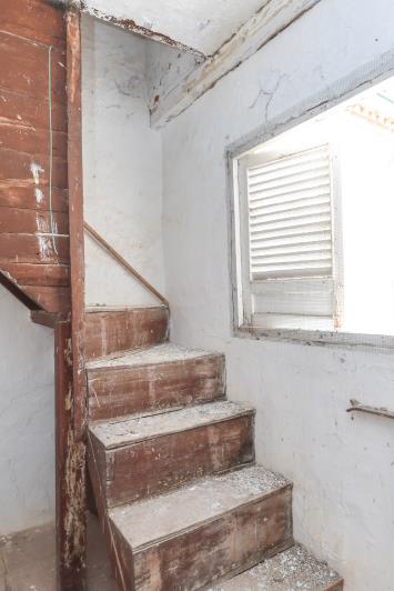 Image No.50-5 Bed Townhouse for sale