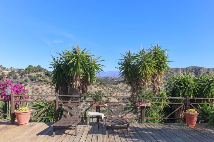 Image No.6-3 Bed Villa / Detached for sale