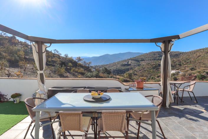 Image No.9-3 Bed Villa / Detached for sale