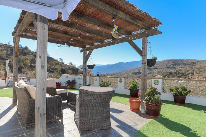 Image No.44-3 Bed Villa / Detached for sale