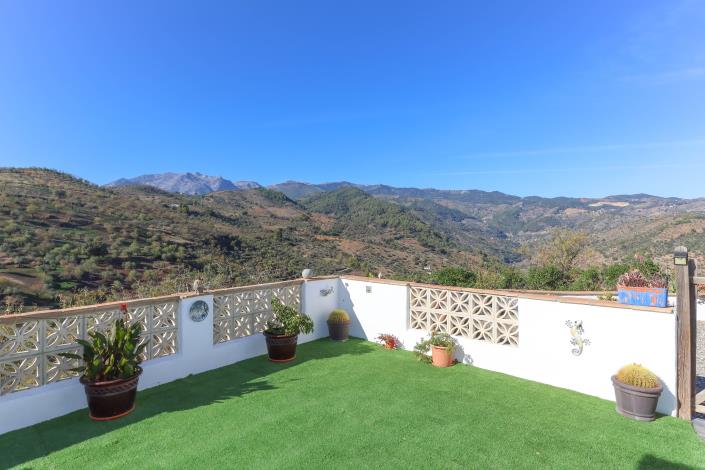 Image No.54-3 Bed Villa / Detached for sale