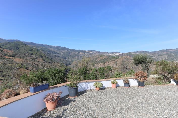 Image No.55-3 Bed Villa / Detached for sale