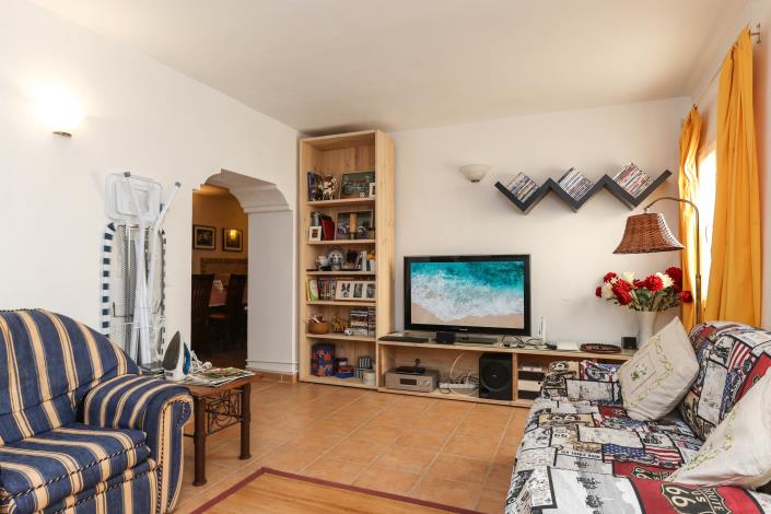 Image No.13-6 Bed Townhouse for sale