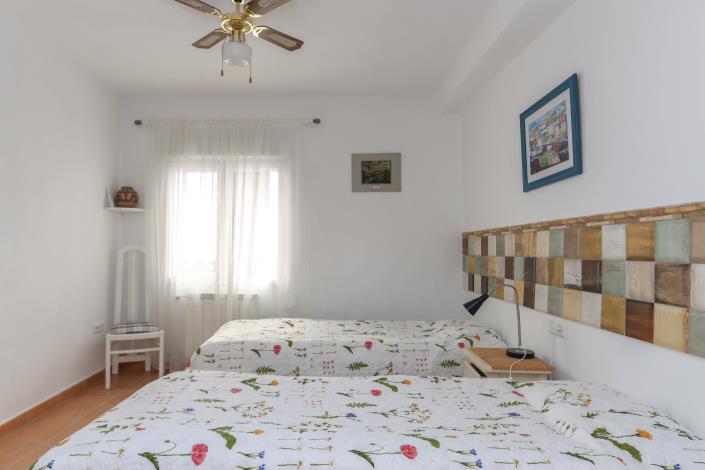 Image No.29-6 Bed Townhouse for sale