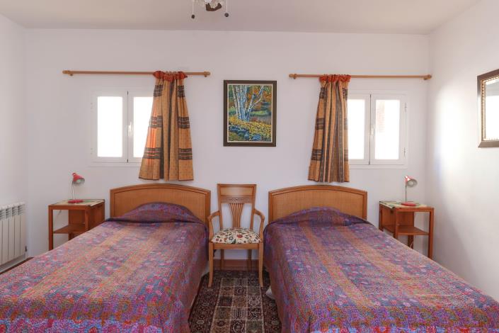 Image No.50-6 Bed Townhouse for sale