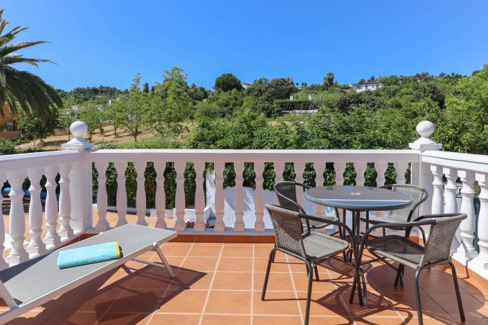 Image No.45-5 Bed Villa / Detached for sale