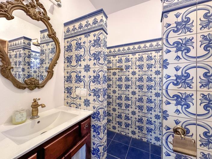 Image No.44-4 Bed Villa / Detached for sale