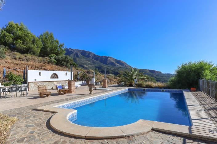 Image No.53-4 Bed Villa / Detached for sale