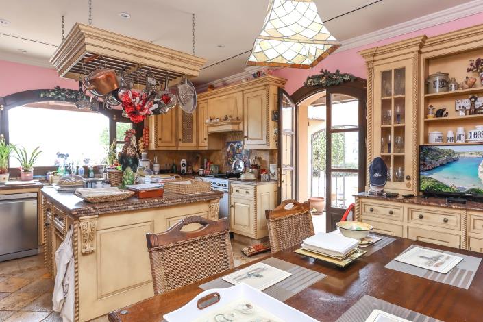 Image No.6-5 Bed Villa / Detached for sale