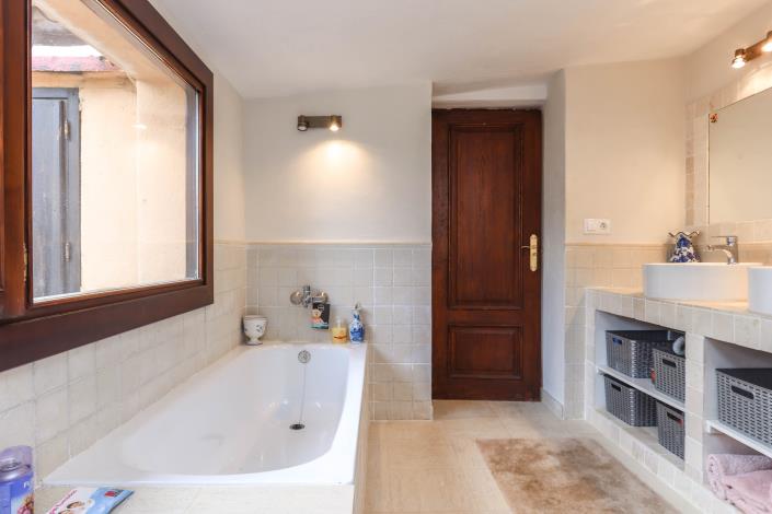 Image No.43-5 Bed Villa / Detached for sale