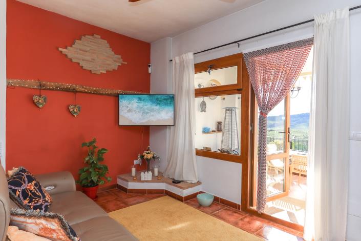 Image No.6-3 Bed Townhouse for sale