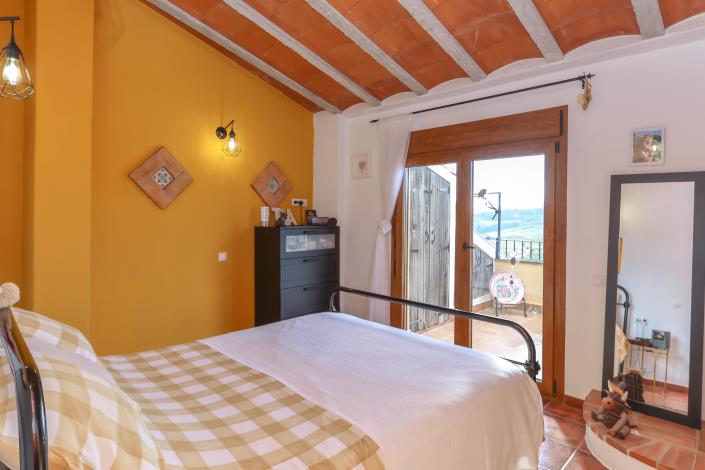 Image No.35-3 Bed Townhouse for sale