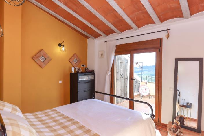 Image No.39-3 Bed Townhouse for sale