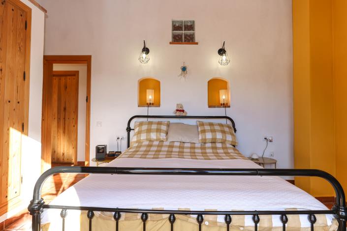 Image No.38-3 Bed Townhouse for sale