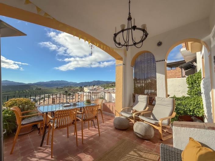 Image No.49-3 Bed Townhouse for sale