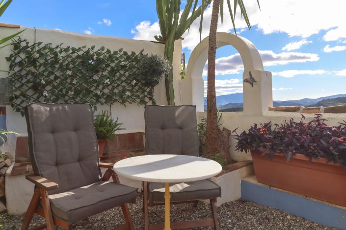 Image No.57-3 Bed Townhouse for sale