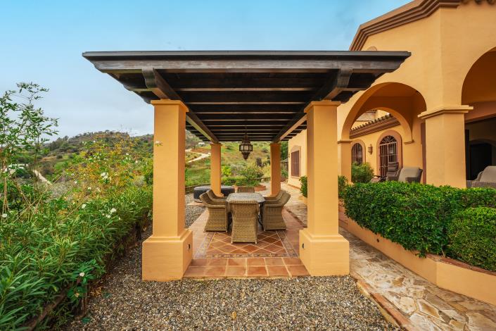 Image No.34-4 Bed Villa / Detached for sale