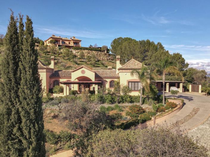 Image No.35-4 Bed Villa / Detached for sale