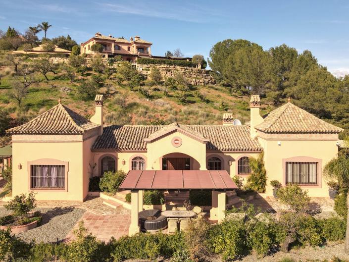 Image No.42-4 Bed Villa / Detached for sale