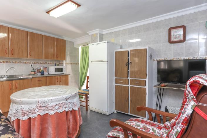 Image No.10-4 Bed Townhouse for sale