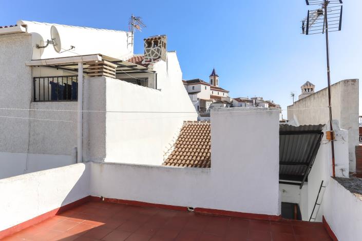 Image No.4-4 Bed Townhouse for sale