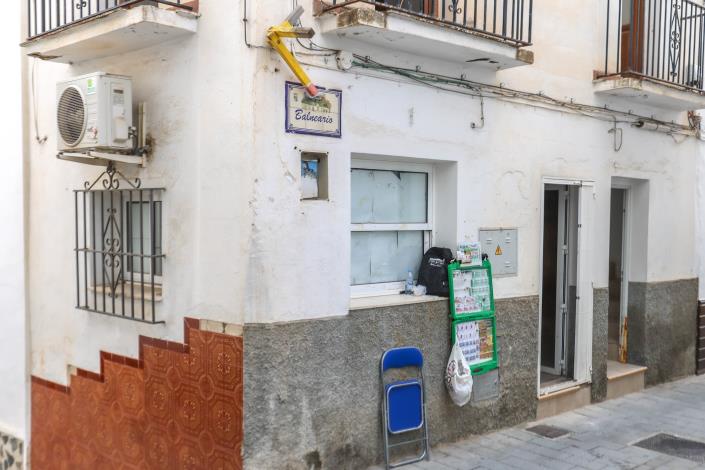 Image No.26-2 Bed Townhouse for sale