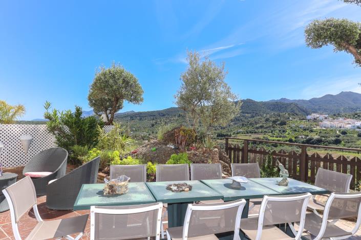 Image No.3-3 Bed Townhouse for sale