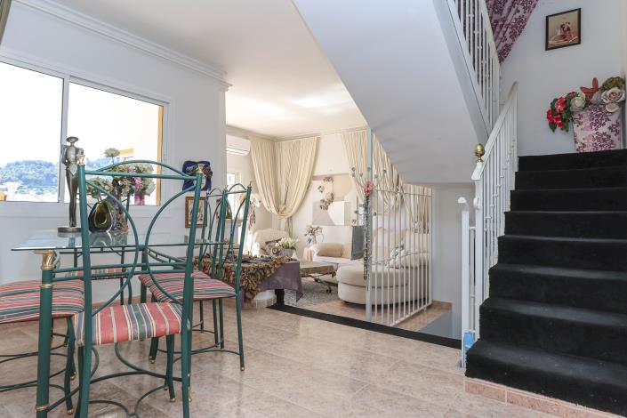 Image No.10-3 Bed Townhouse for sale