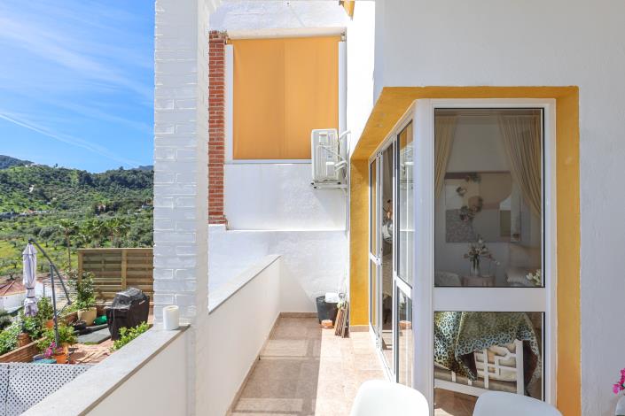 Image No.33-3 Bed Townhouse for sale