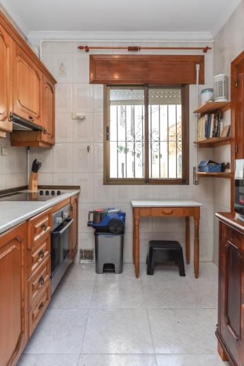 Image No.13-3 Bed Villa / Detached for sale