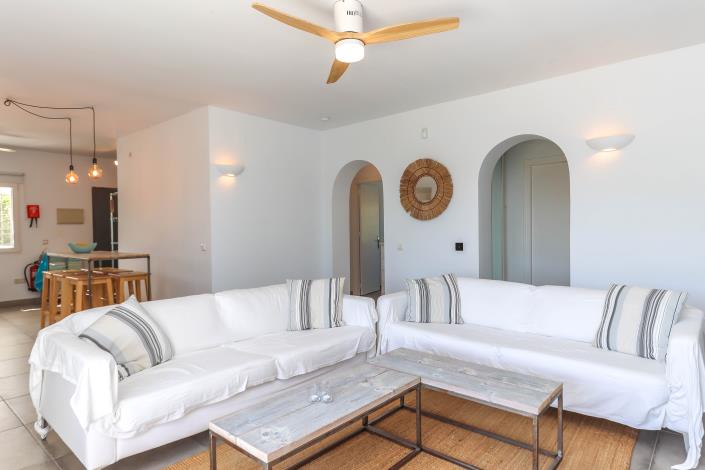 Image No.14-3 Bed Villa / Detached for sale