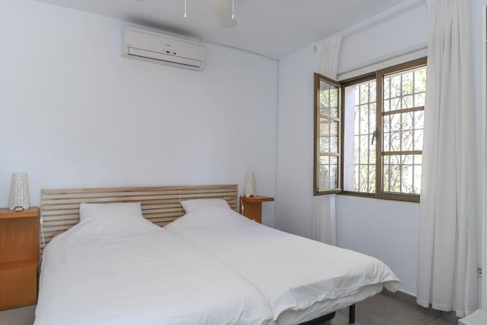 Image No.27-3 Bed Villa / Detached for sale