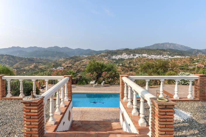 Image No.35-3 Bed Villa / Detached for sale