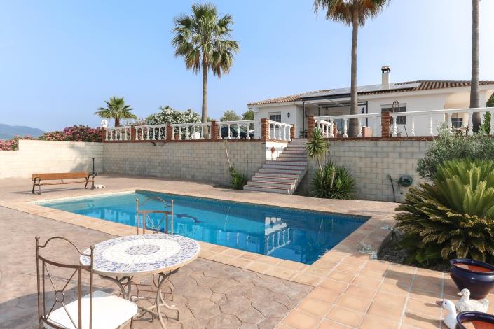 Image No.39-3 Bed Villa / Detached for sale