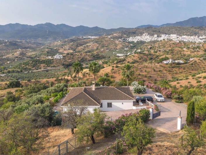 Image No.6-3 Bed Villa / Detached for sale