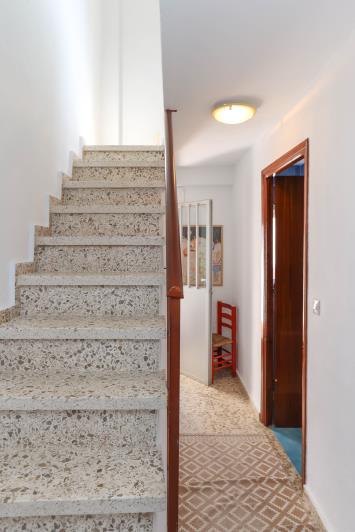 Image No.35-5 Bed Townhouse for sale