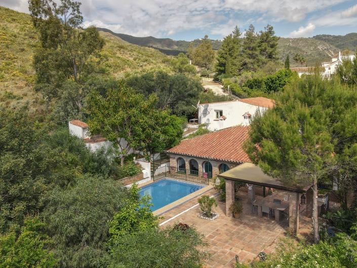 Image No.3-7 Bed Villa / Detached for sale