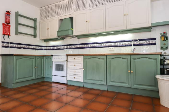 Image No.12-7 Bed Villa / Detached for sale