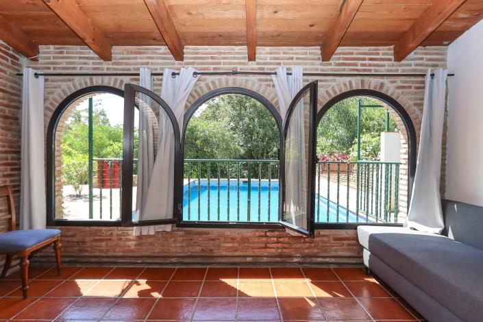 Image No.11-7 Bed Villa / Detached for sale