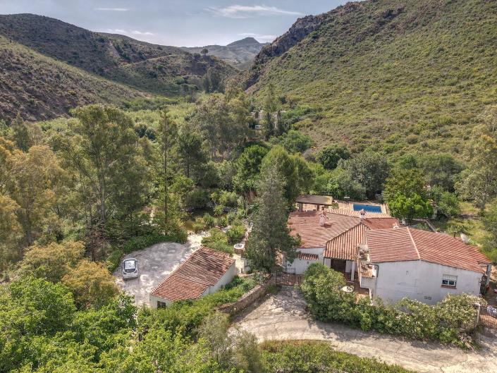 Image No.55-7 Bed Villa / Detached for sale