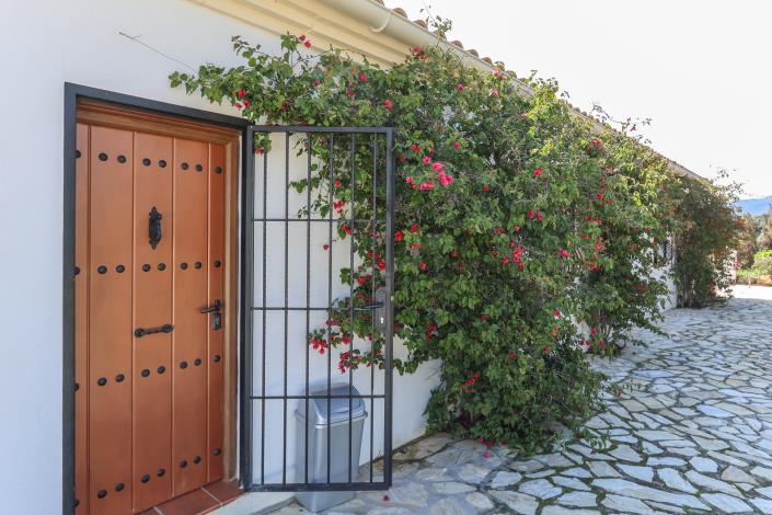 Image No.8-4 Bed Villa / Detached for sale