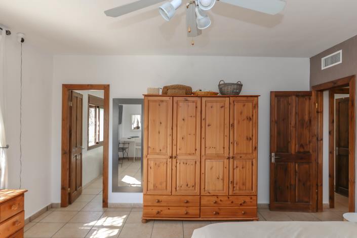 Image No.21-4 Bed Villa / Detached for sale