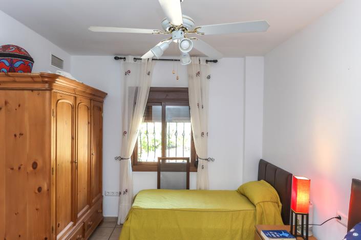 Image No.27-4 Bed Villa / Detached for sale