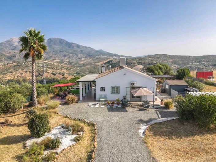 Image No.39-2 Bed Villa / Detached for sale