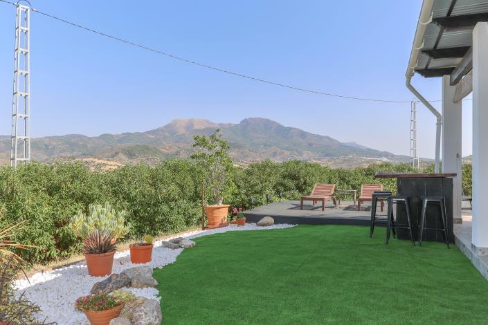 Image No.52-2 Bed Villa / Detached for sale