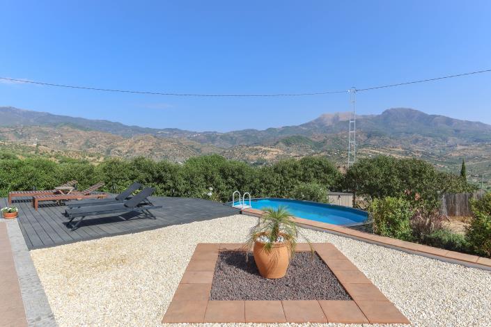 Image No.54-2 Bed Villa / Detached for sale