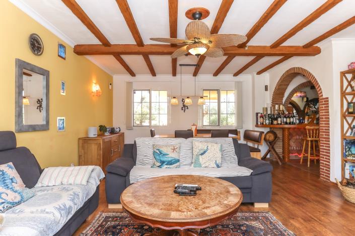 Image No.18-6 Bed Villa / Detached for sale