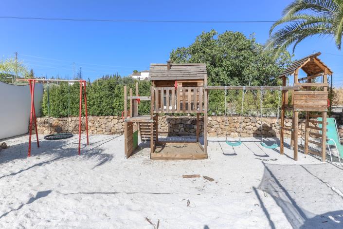 Image No.9-6 Bed Villa / Detached for sale